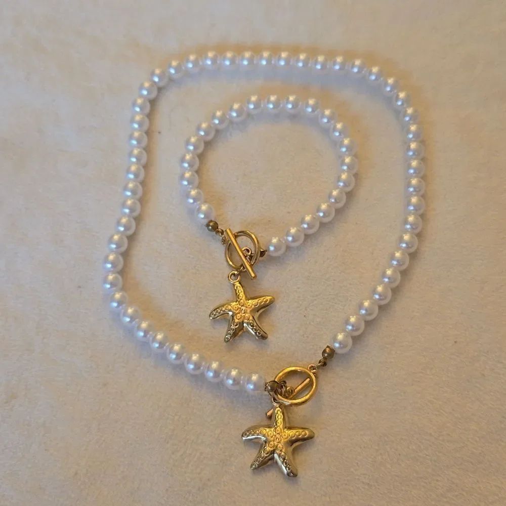 Starfish necklace and bracelet set